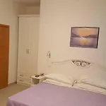 Hotel Lara 2*