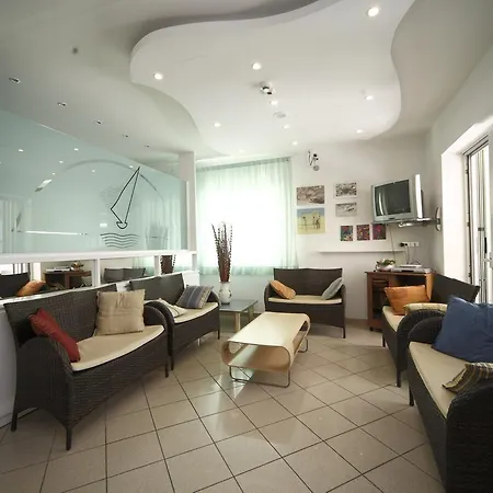 Hotel Lara